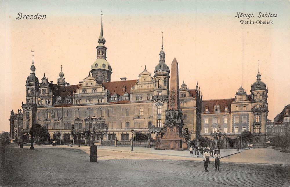Residenzschloss - Außenansichten 1