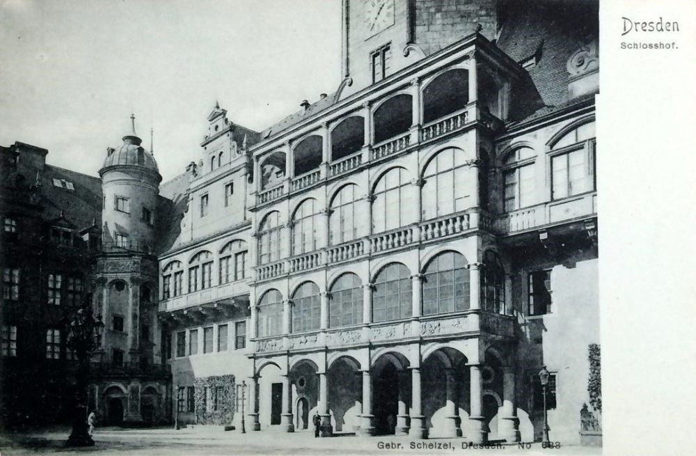 Residenzschloss -Großer Schlosshof