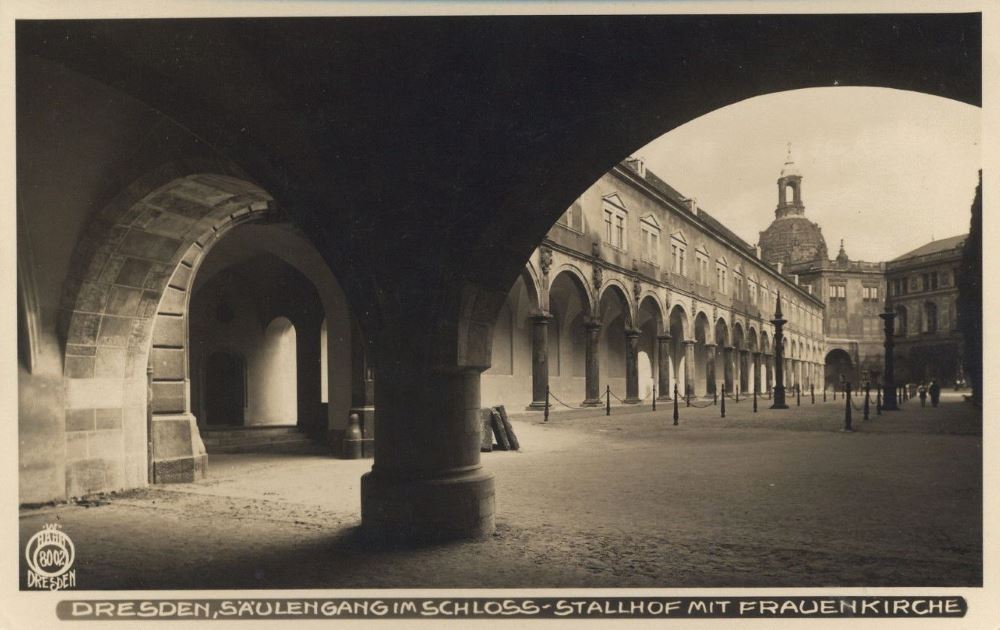 Residenzschloss - Langer Gang