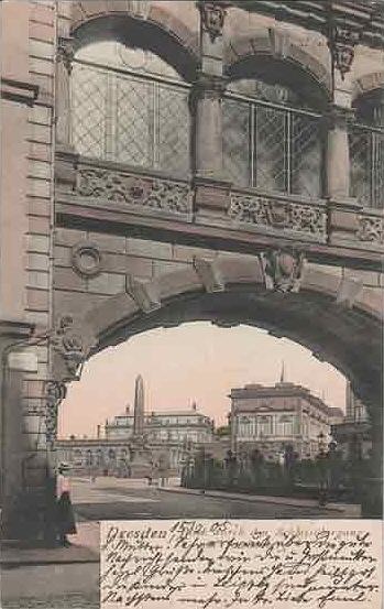 Residenzschloss - Schlossübergang