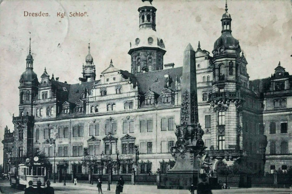 Residenzschloss - Außenansichten 2
