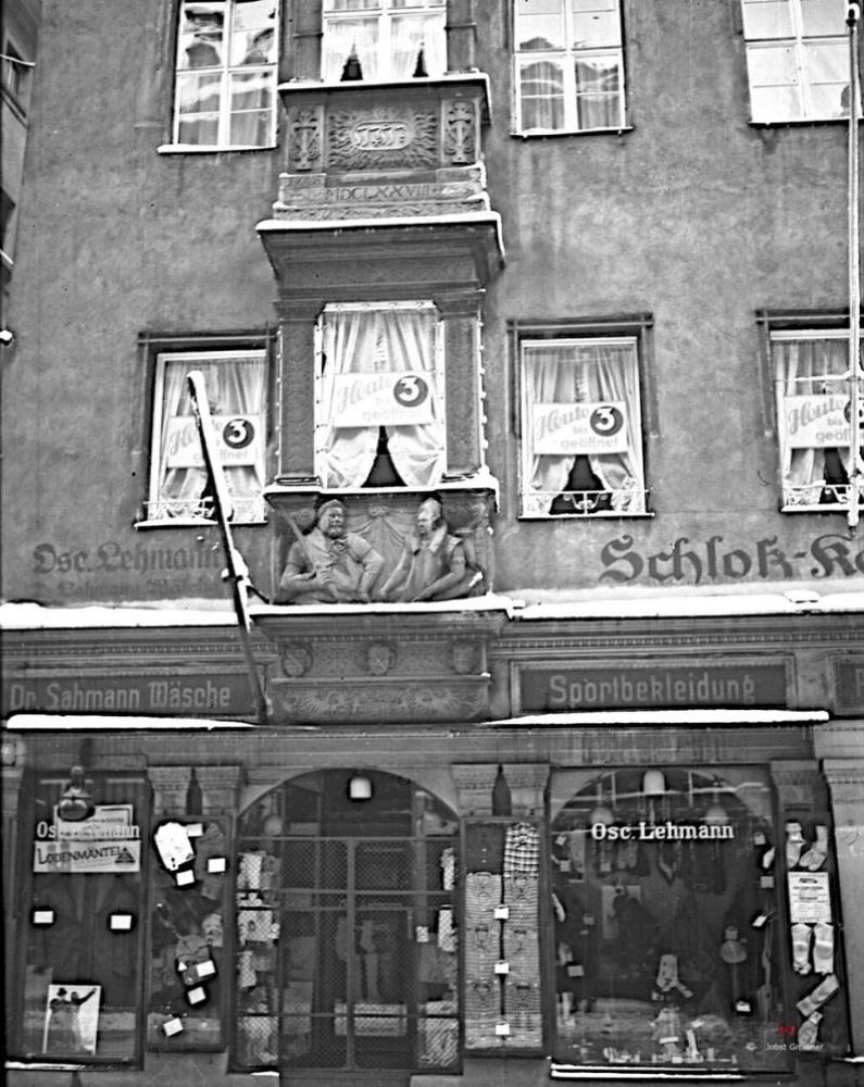 Schloßstraße 30 (-1887 Schloßstraße 19) / Sporergasse
