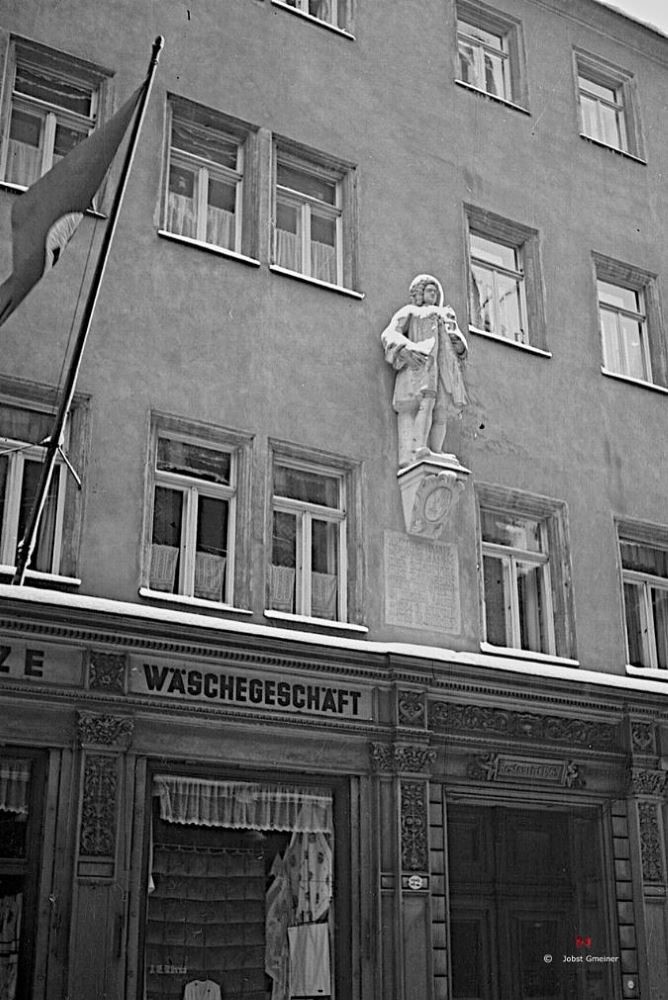 Schloßstraße 32