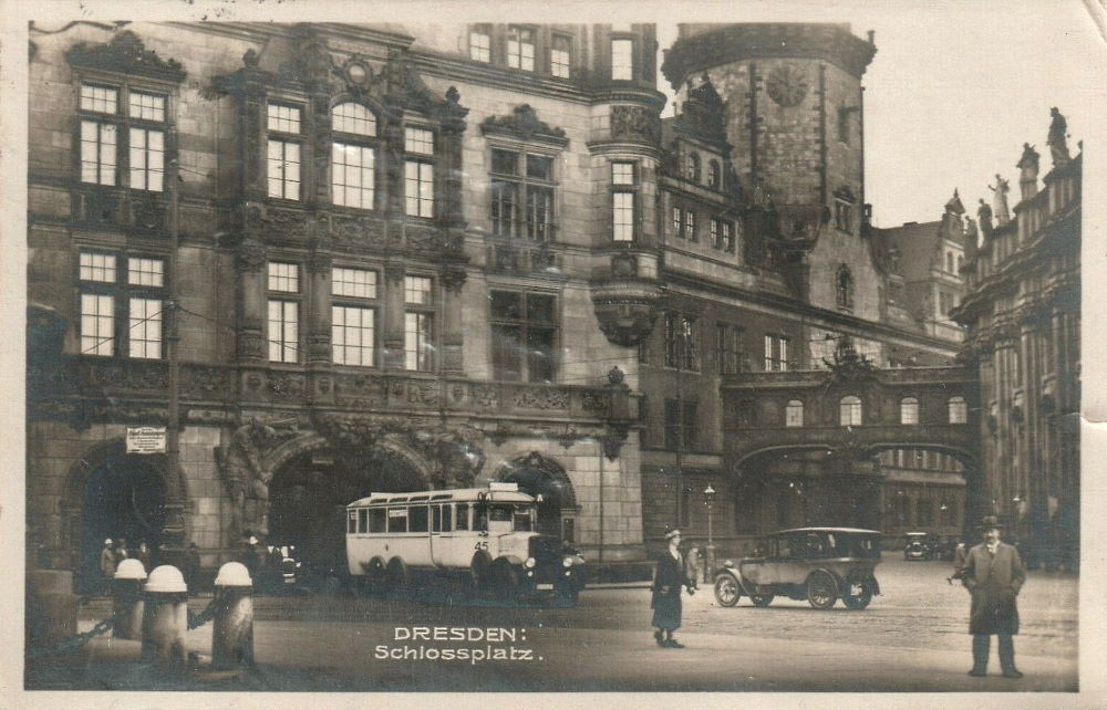 Schloßplatz