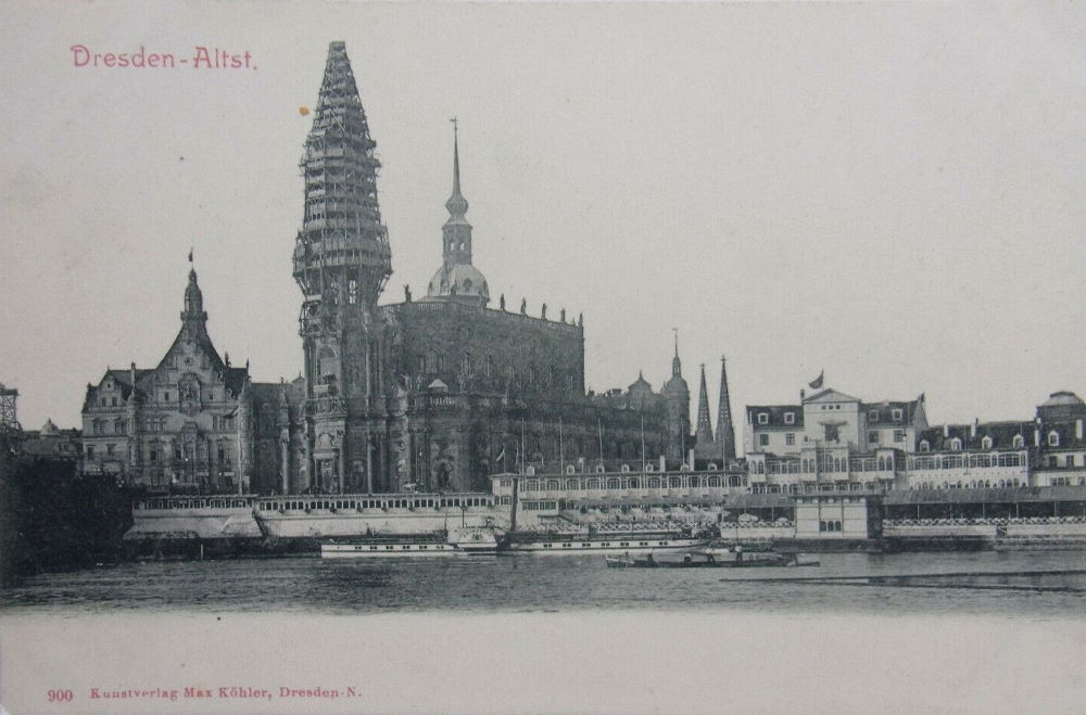 Schloßplatz