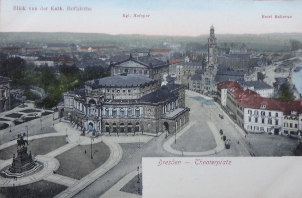 Schloßplatz