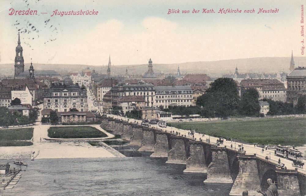 Schloßplatz