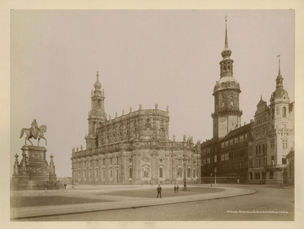 Schloßplatz
