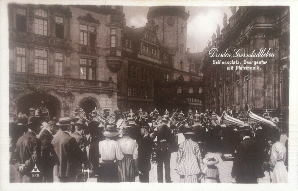 Schloßplatz