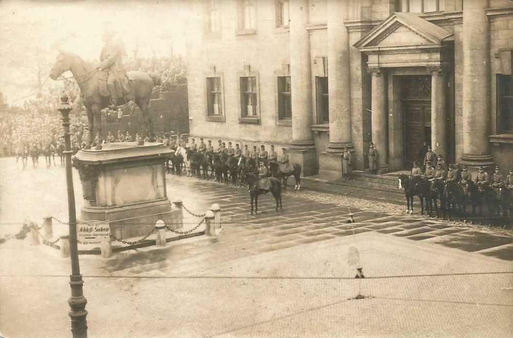 Schloßplatz