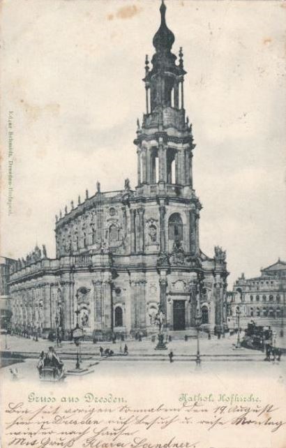 Schloßplatz / Theaterplatz