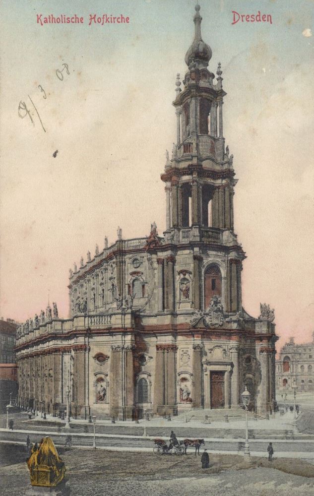Schloßplatz / Theaterplatz