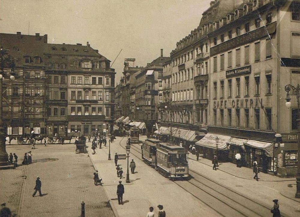 Schössergasse 1