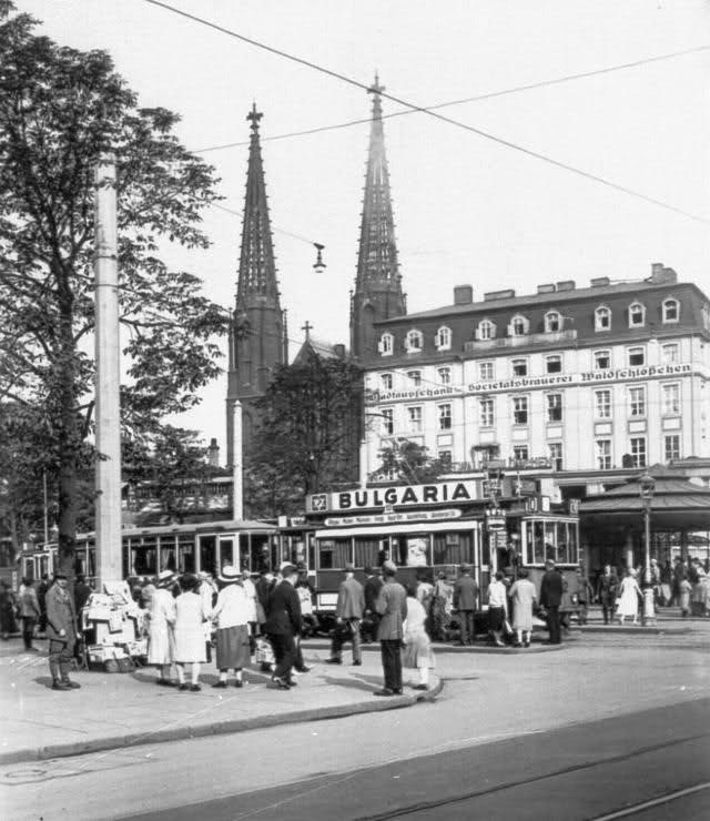 Sophienstraße 1 / Postplatz