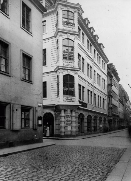 Sporergasse 2 / Schössergasse (Schössergasse 17)