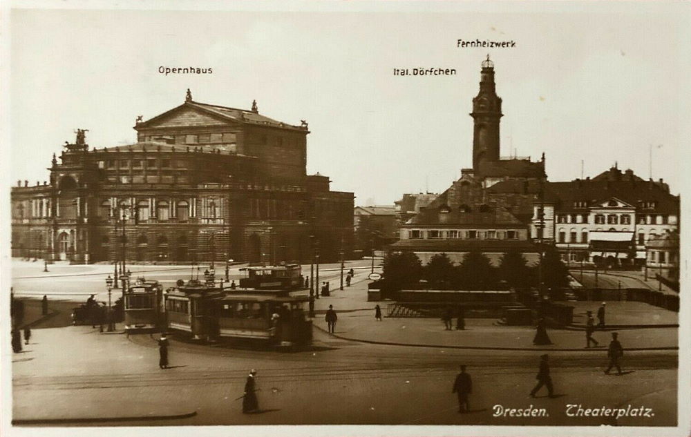 Theaterplatz (Adolf-Hitler-Platz)
