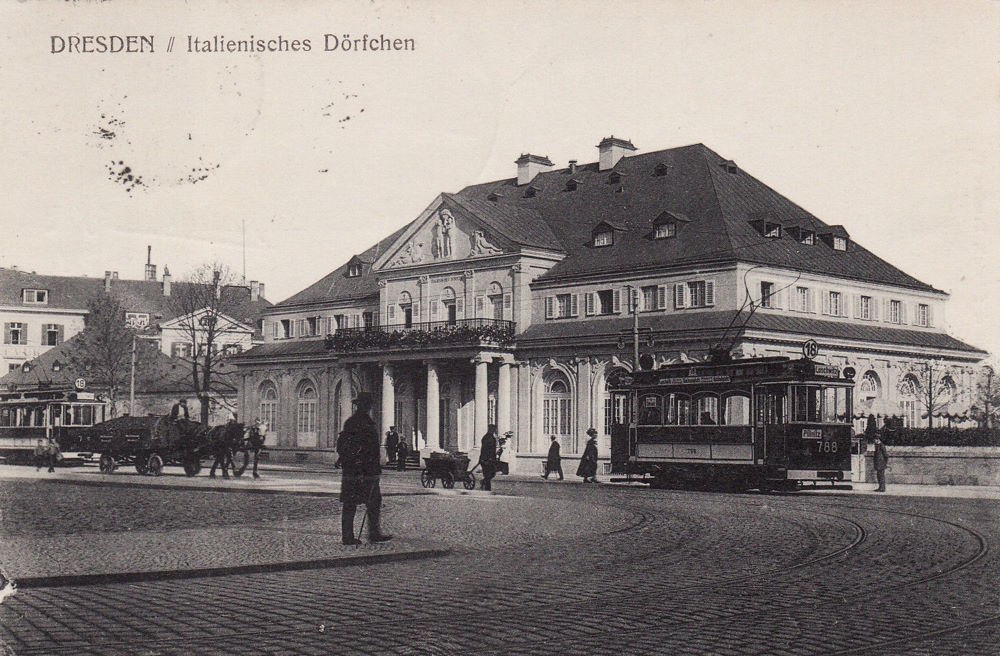 Theaterplatz 3
