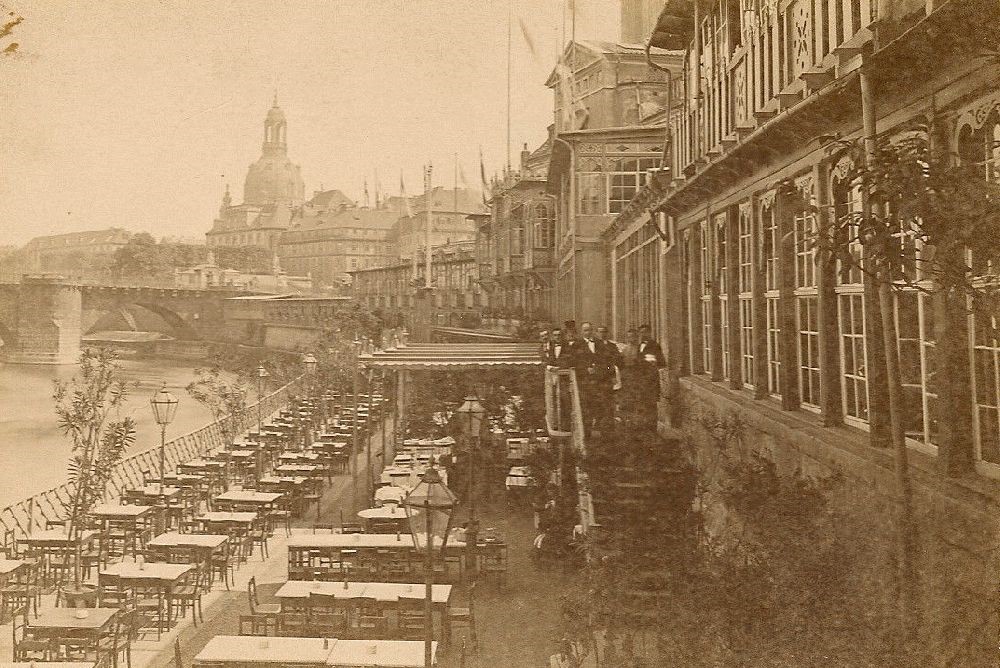 Theaterplatz