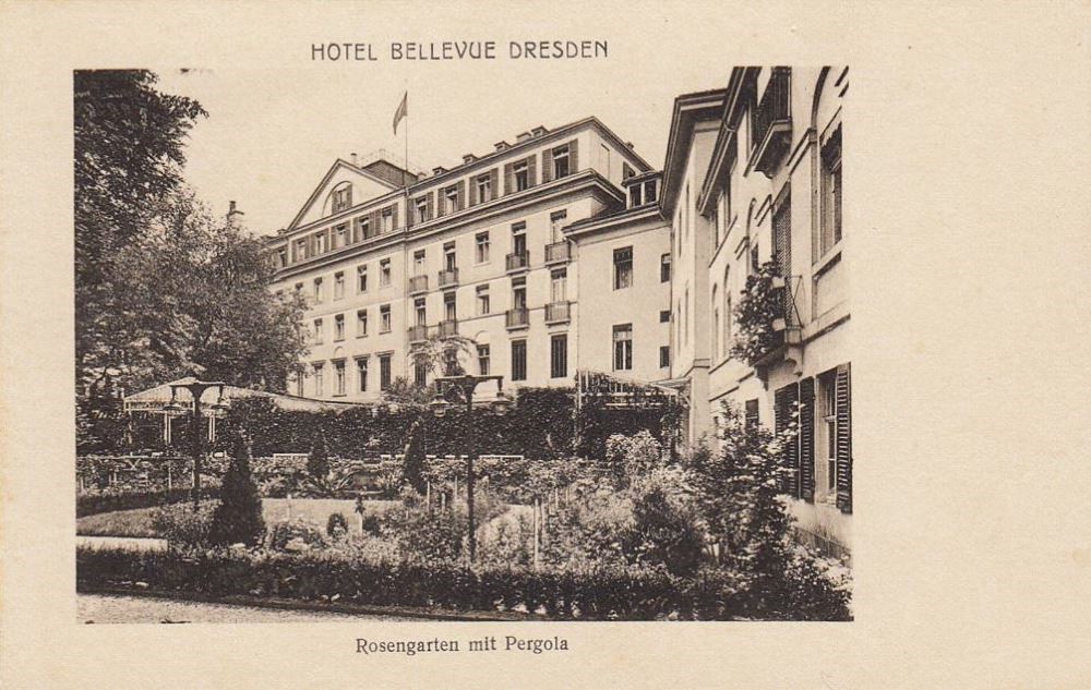 Theaterplatz 1