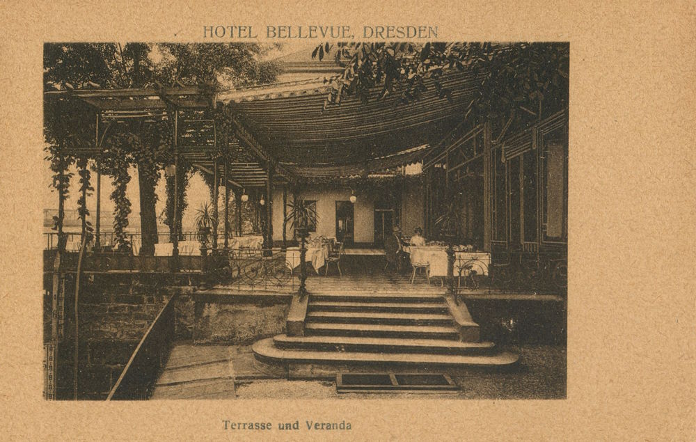 Theaterplatz 1