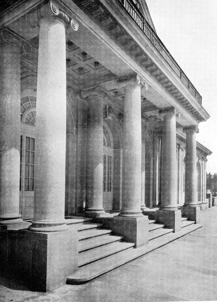 Theaterplatz 3
