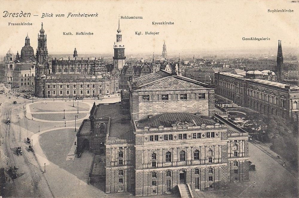 Theaterplatz 2