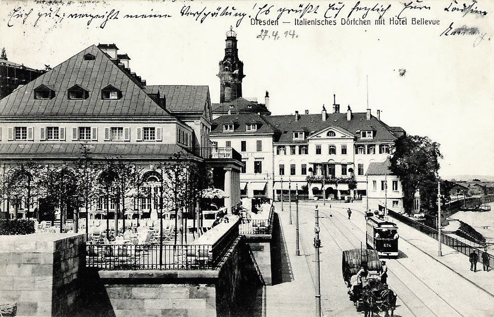 Theaterplatz 3
