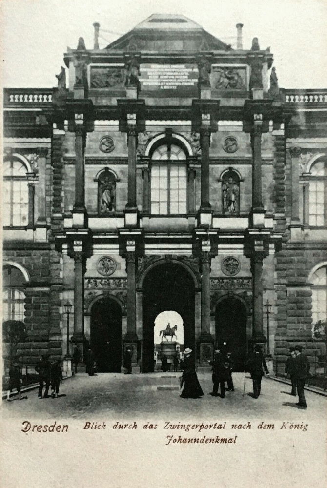 Theaterplatz