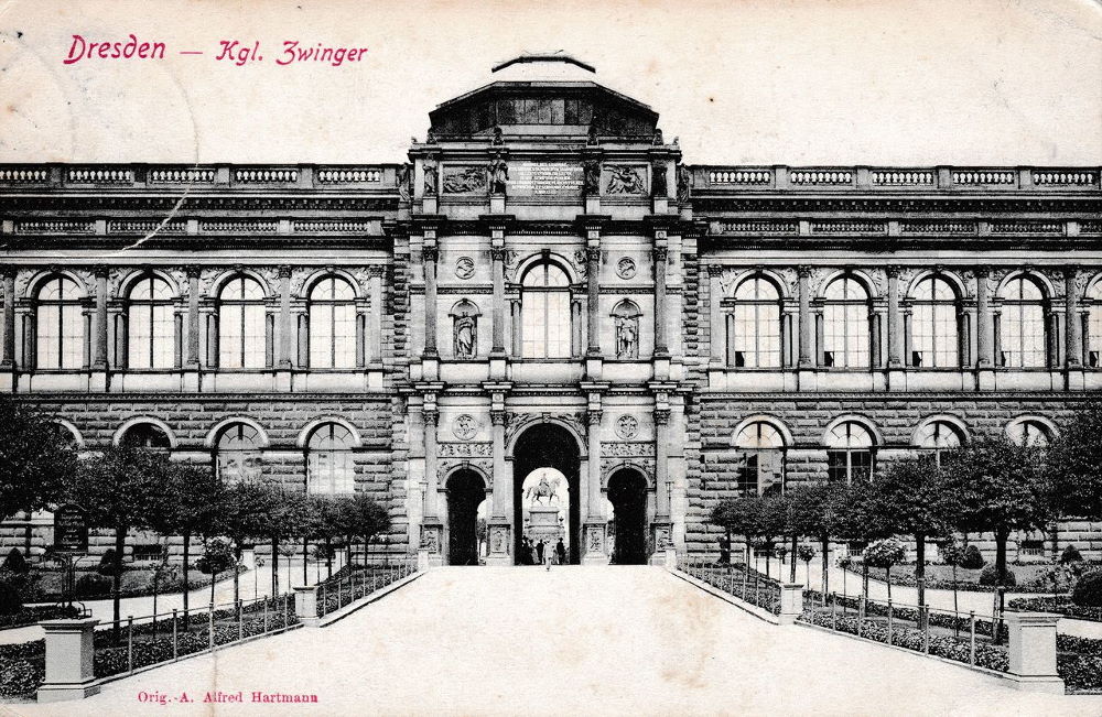 Theaterplatz