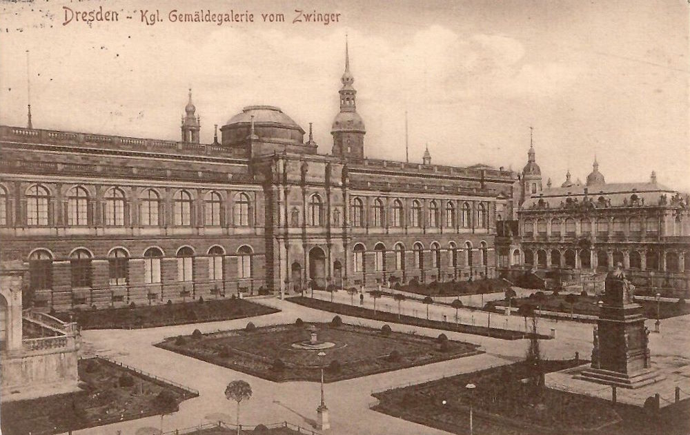 Theaterplatz