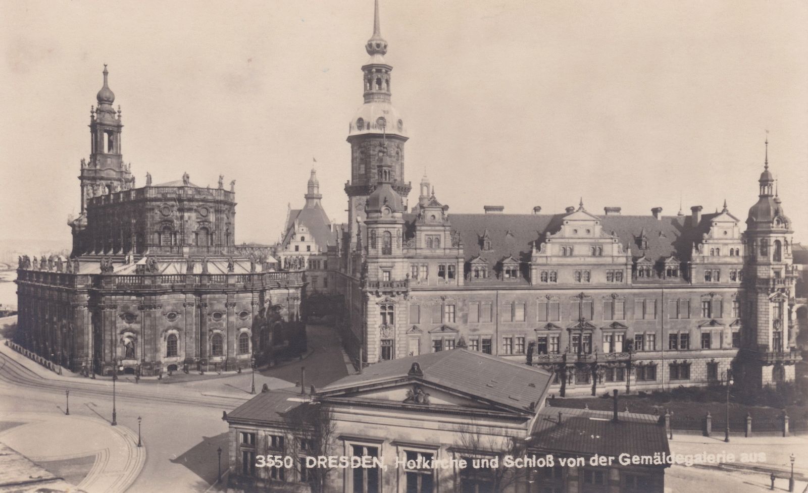 Theaterplatz