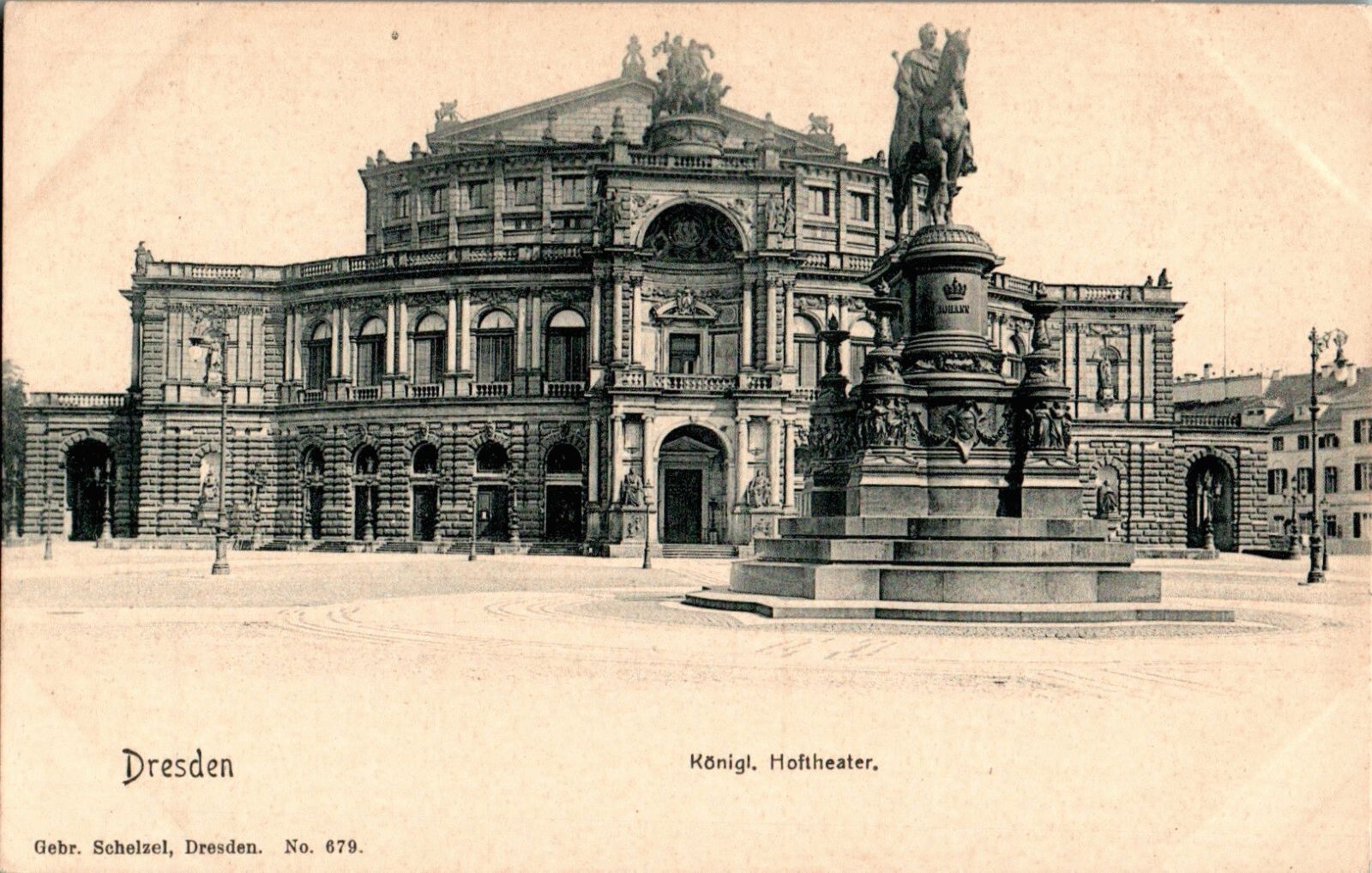 Theaterplatz 2 - Denkmal rechts