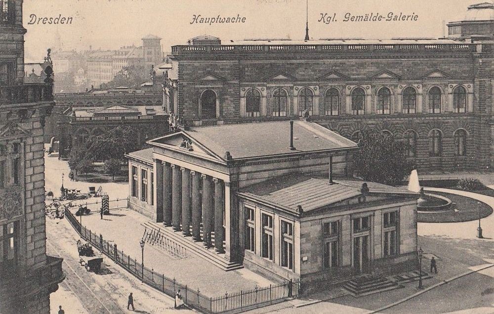 Theaterplatz / Sophienstraße