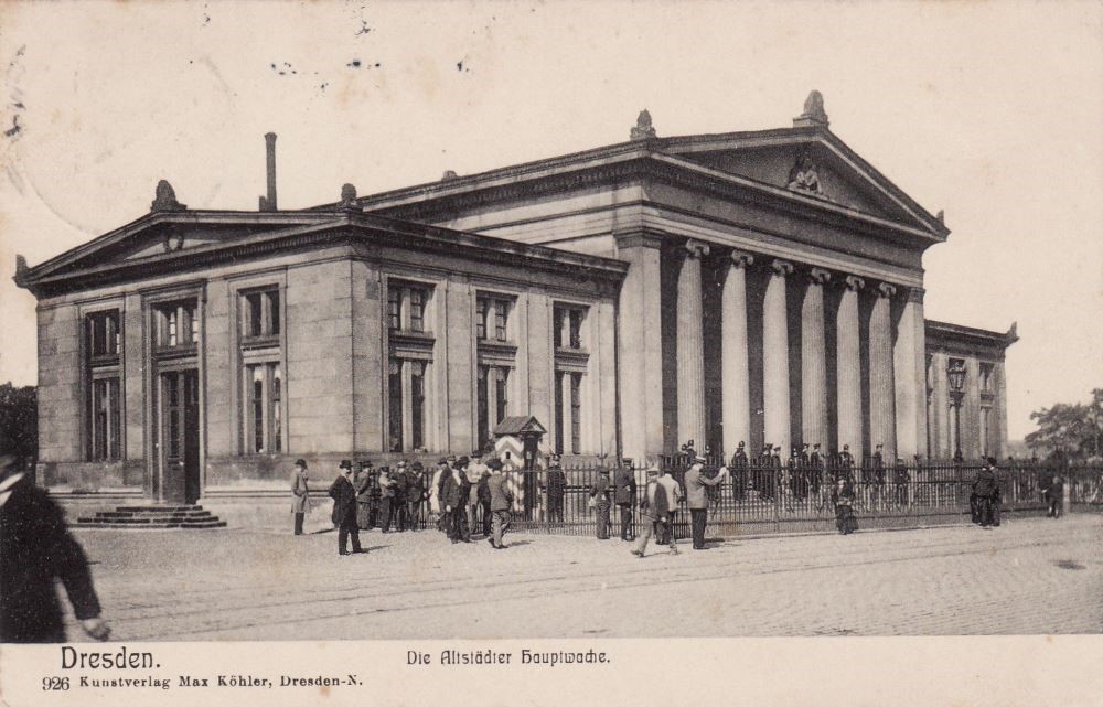 Theaterplatz / Sophienstraße