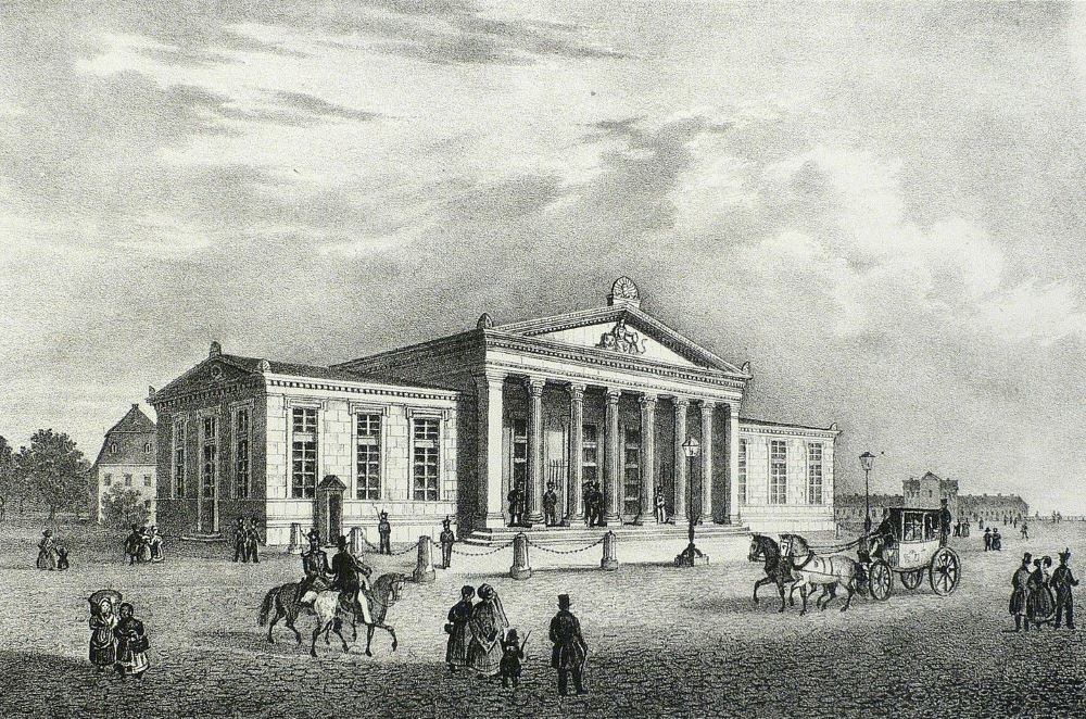 Theaterplatz / Sophienstraße