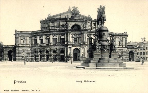 Theaterplatz