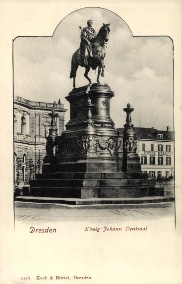 Theaterplatz