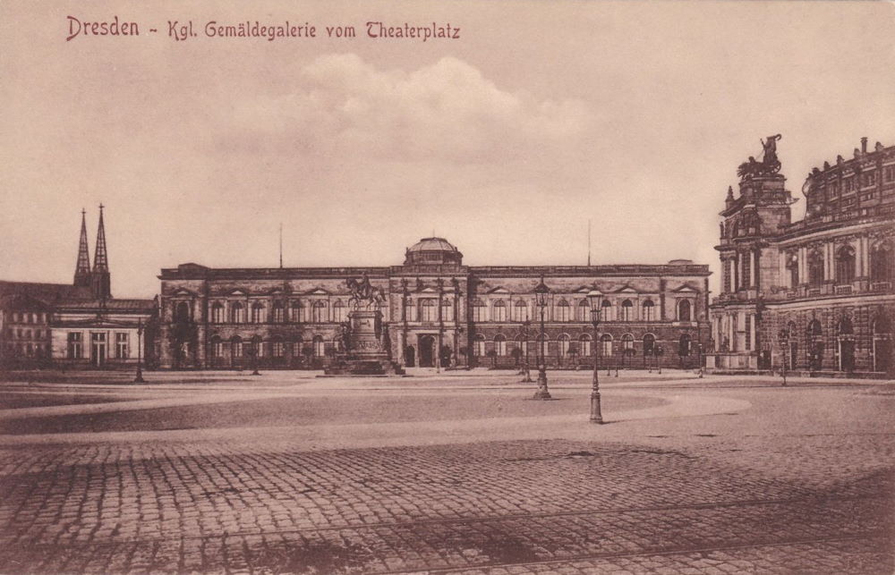 Theaterplatz