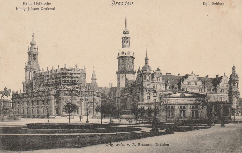 Theaterplatz