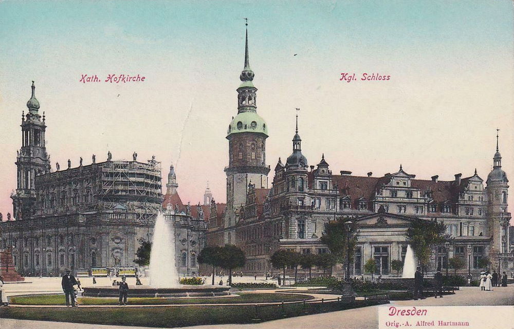 Theaterplatz