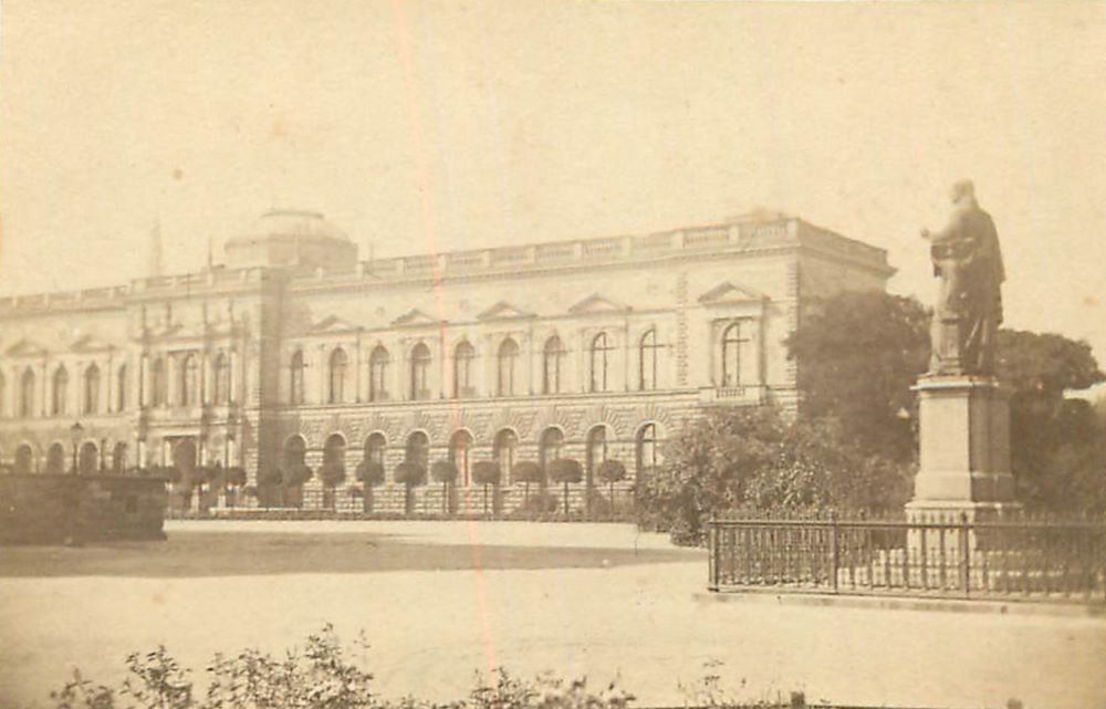 Theaterplatz