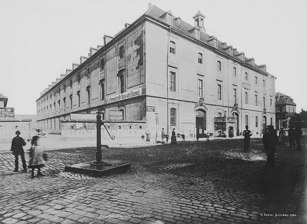 Tzschirnerplatz 2