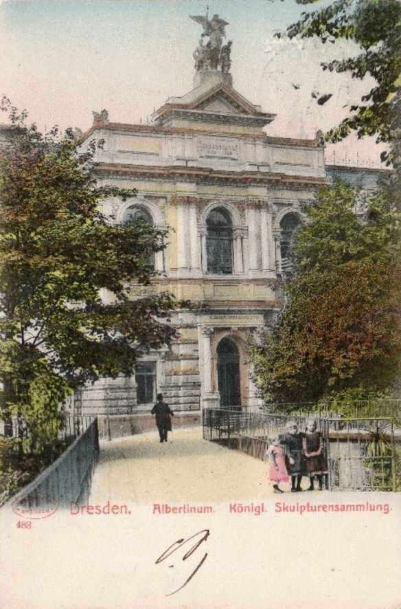 Tzschirnerplatz 2
