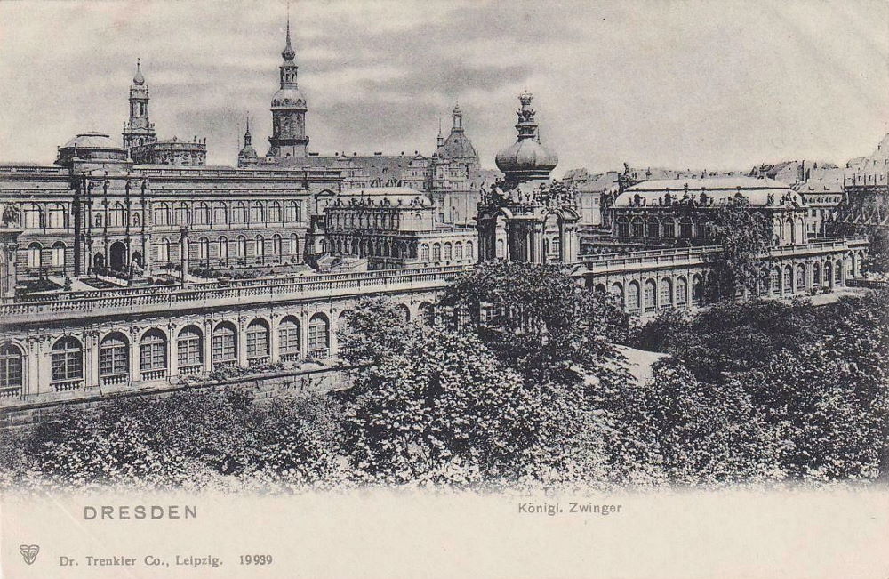 Zwinger vom Haus der Kaufmannschaft