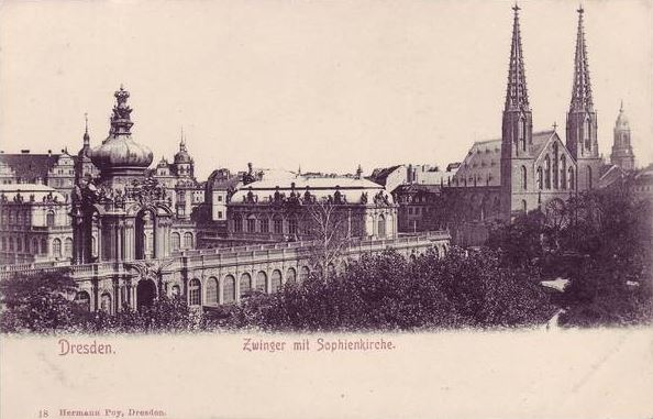 Zwinger vom Haus der Kaufmannschaft