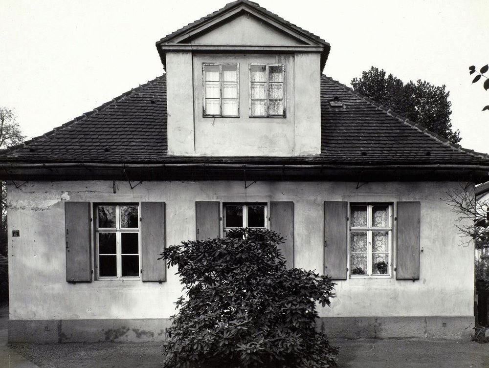 Antonstraße 6