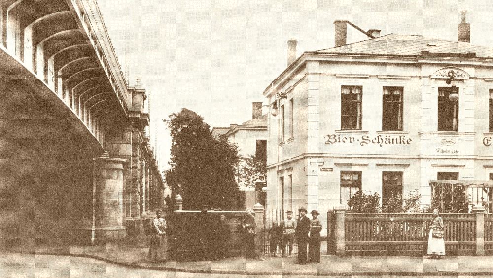 Eschenstraße 8 (Eschenstraße 6) / Dammweg