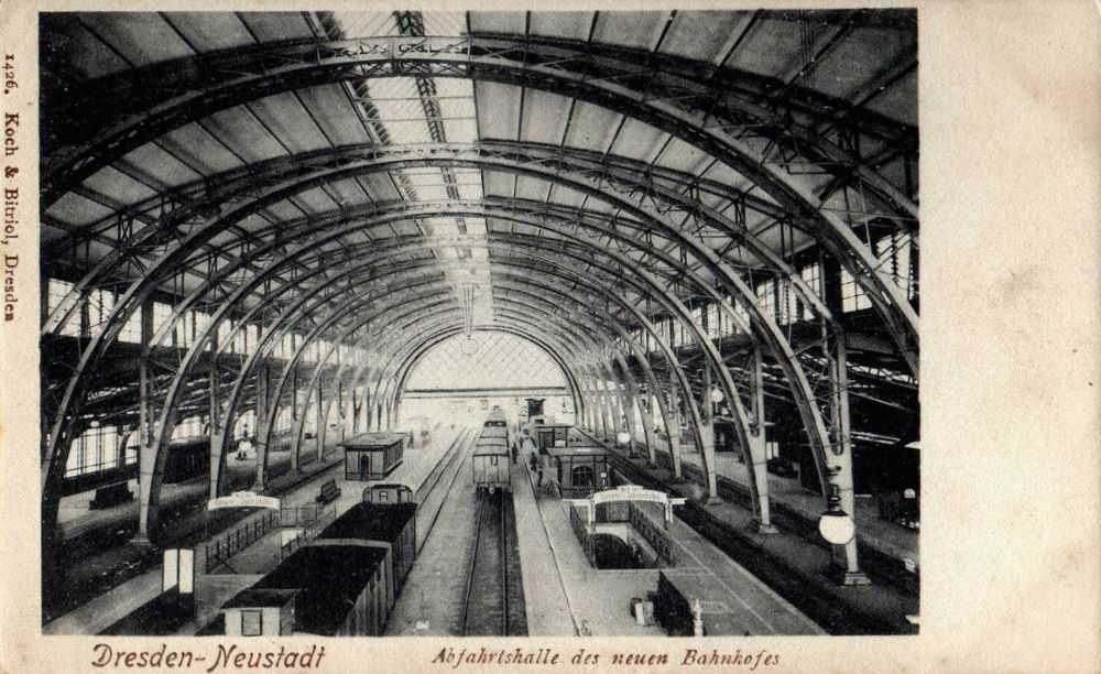Schlesischer Platz 1 - Bahnhofshalle