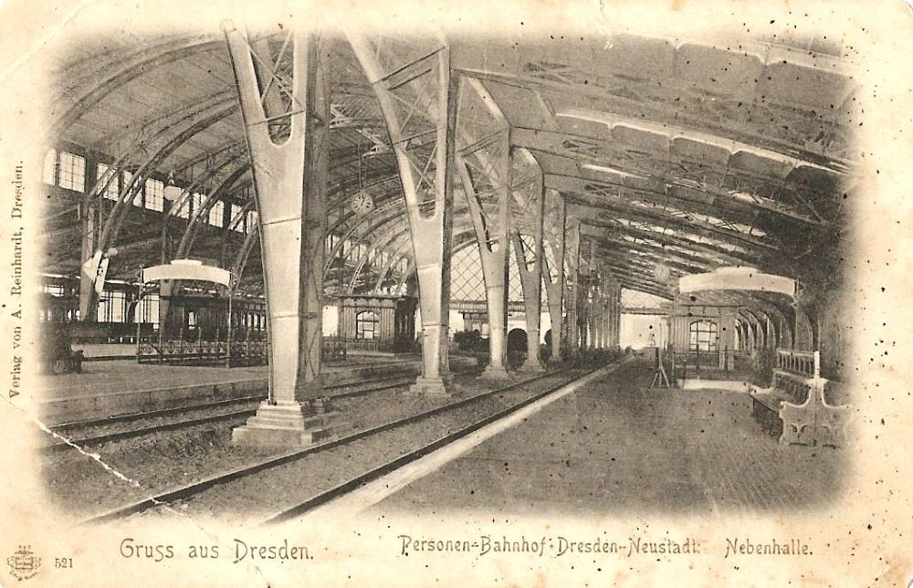 Schlesischer Platz 1 - Bahnhofshalle