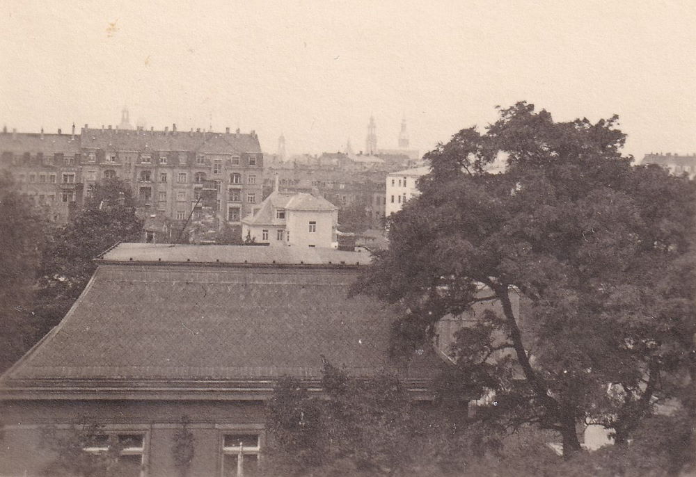Schlesischer Platz 2